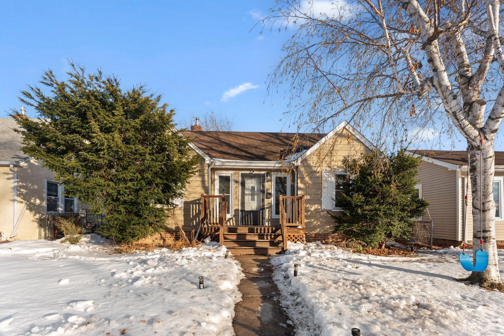 4822 Dupont Avenue N