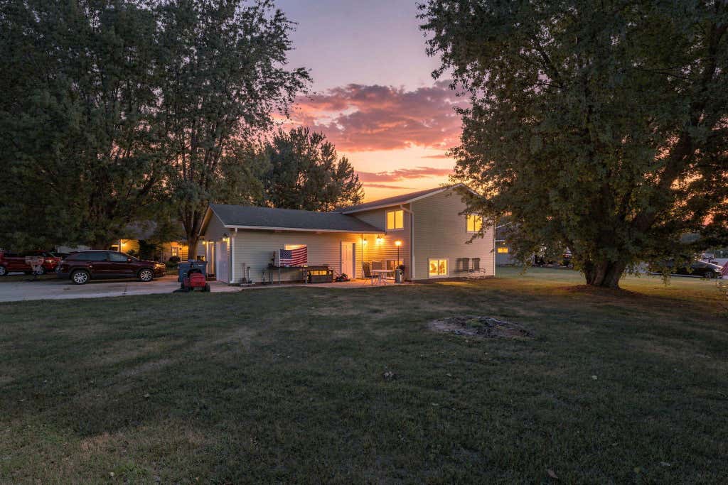Photo of 10200 129th Avenue N, Champlin, MN 55316 (MLS # 7125826)