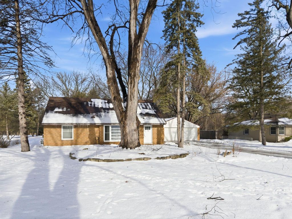 Photo of 1440 92nd Avenue N, Brooklyn Park, MN 55444 (MLS # 7003931)