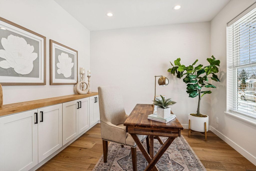 Photo of 3925 40th Avenue S, Minneapolis, MN 55406 (MLS # 7045871)