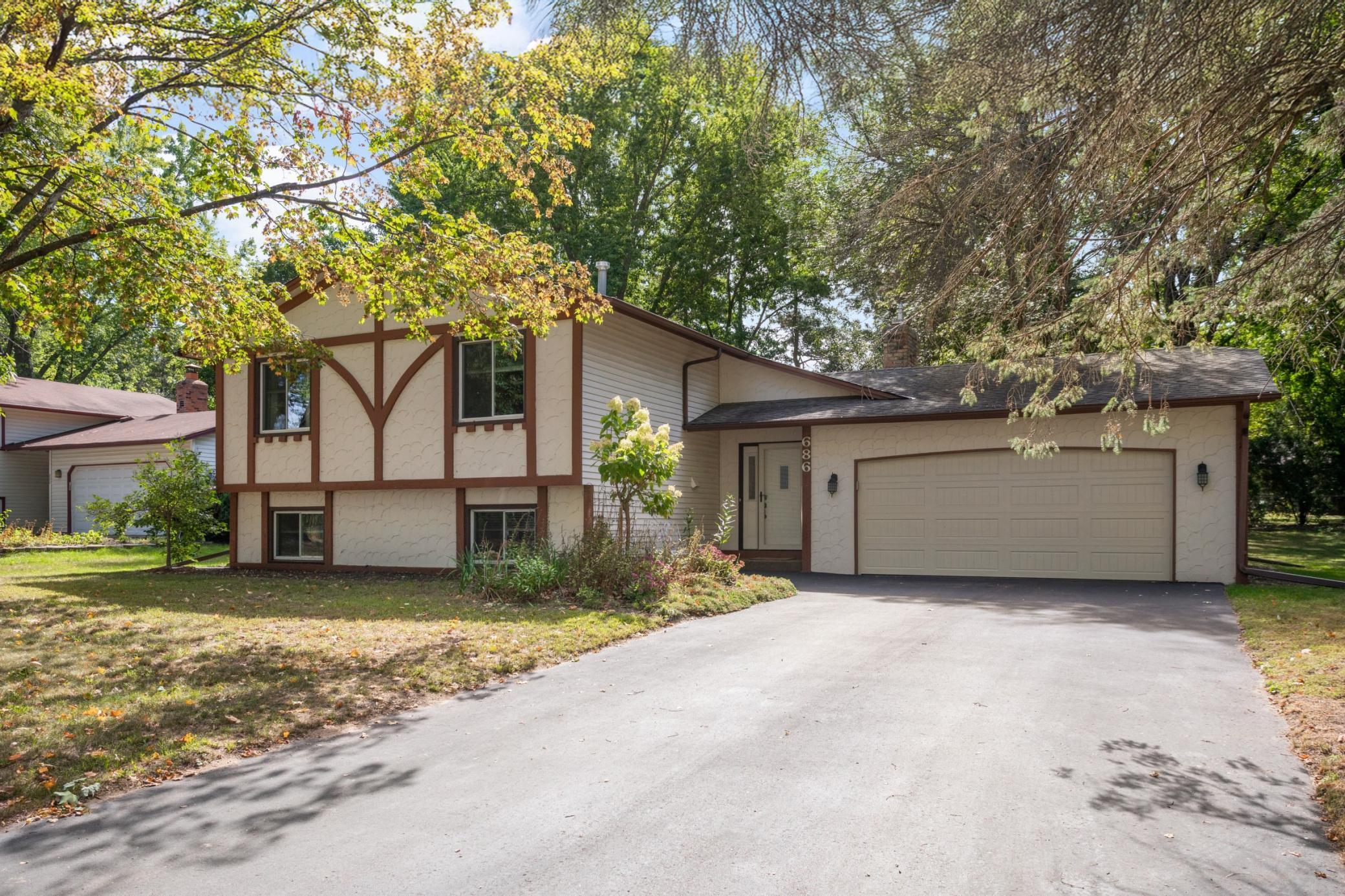 686 Maple Pond Court