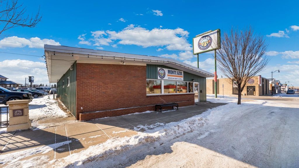 Photo of 304 2nd Avenue NE, Staples, MN 56479 (MLS # 7018335)