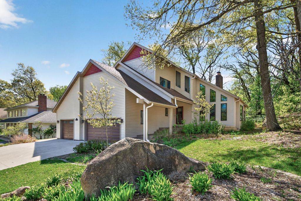 Photo of 8750 Hunters Way, Apple Valley, MN 55124 (MLS # 7068116)