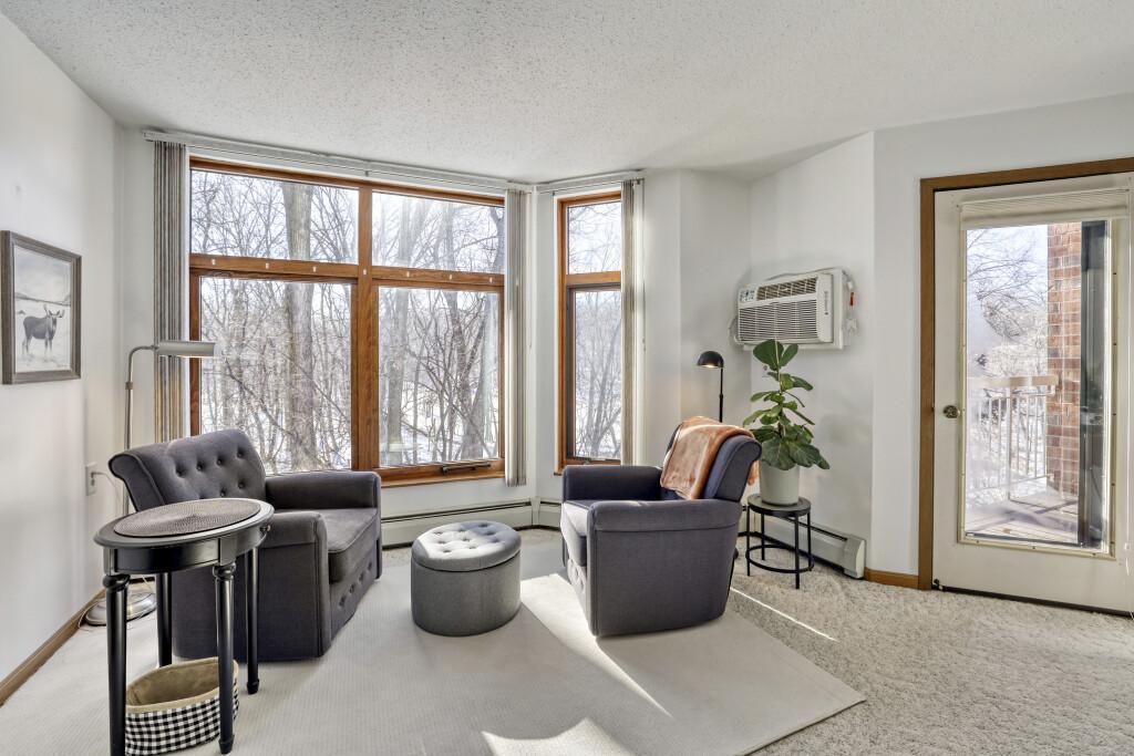 Photo of 500 County Road B W #202, Roseville, MN 55113 (MLS # 6791360)