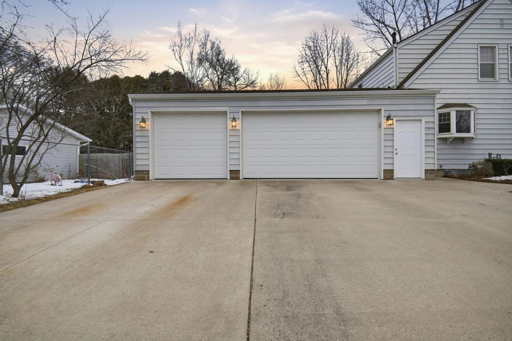 Photo of 358 18th Street SW, Owatonna, MN 55060 (MLS # 7009461)