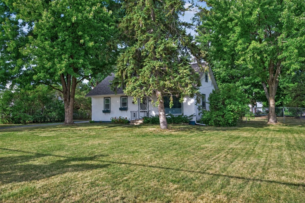 Photo of 1100 Cartway Road, Champlin, MN 55316 (MLS # 7050322)