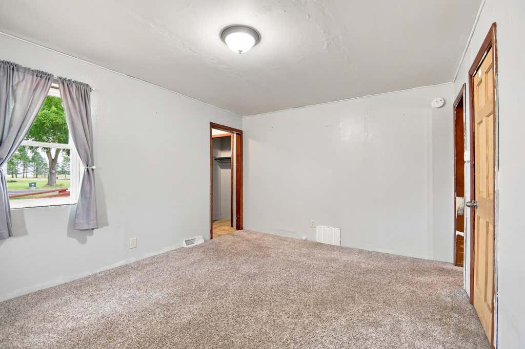 Photo of 56571 220th Street, Austin, MN 55912 (MLS # 7131417)