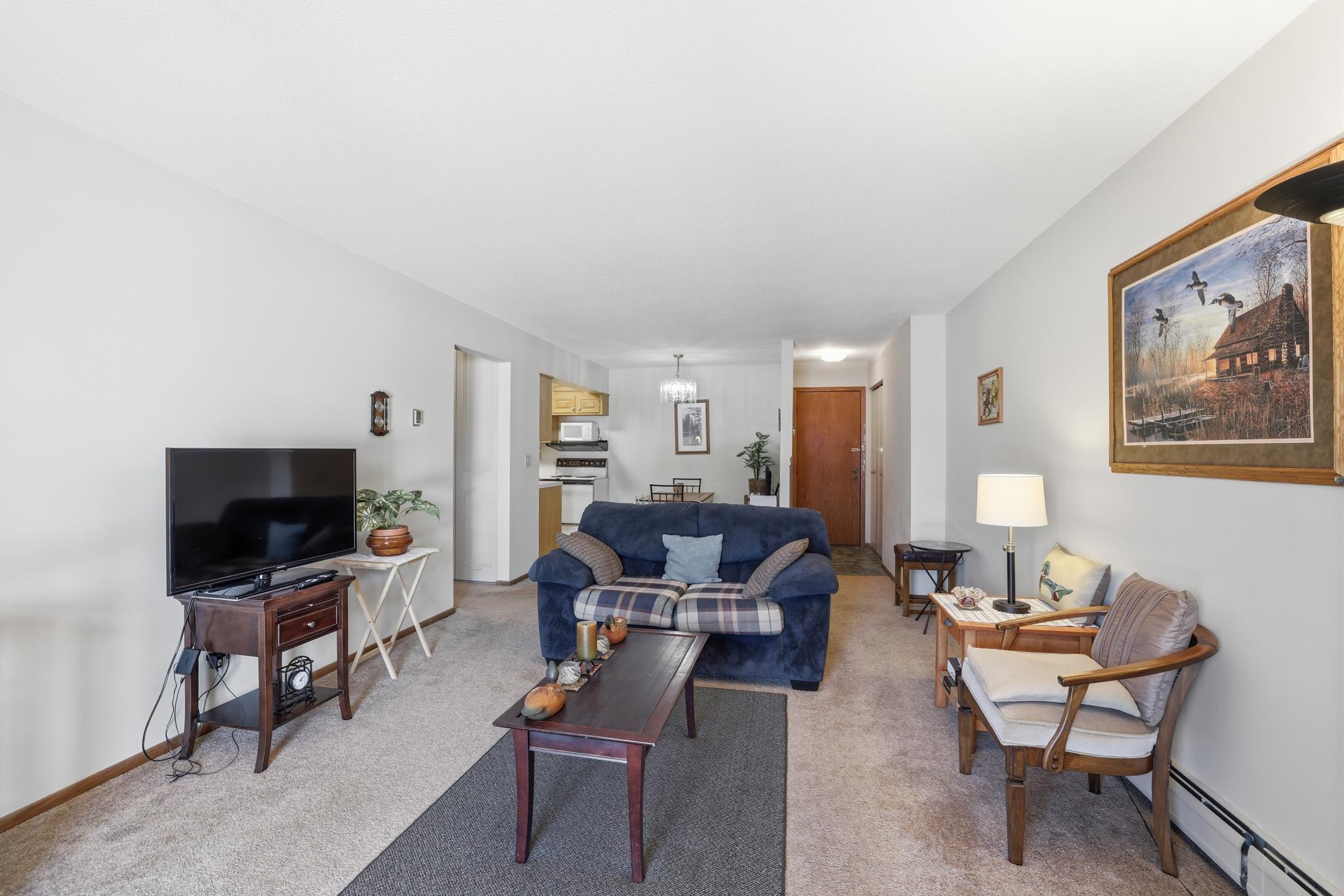 2700 Oxford Street N 102