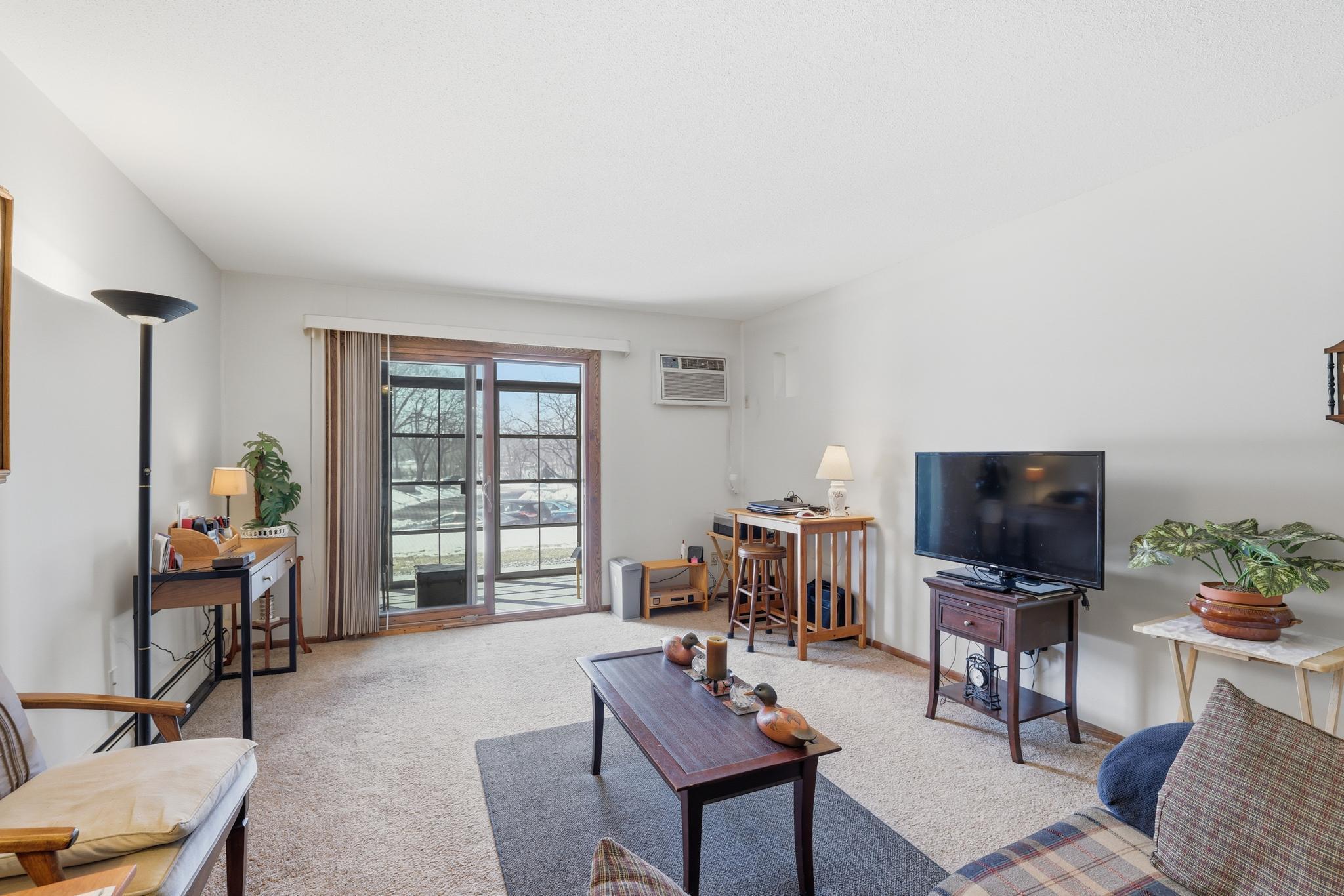 2700 Oxford Street N 102