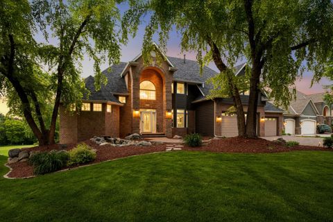2896 Fox Trail NW Prior Lake MN 55372