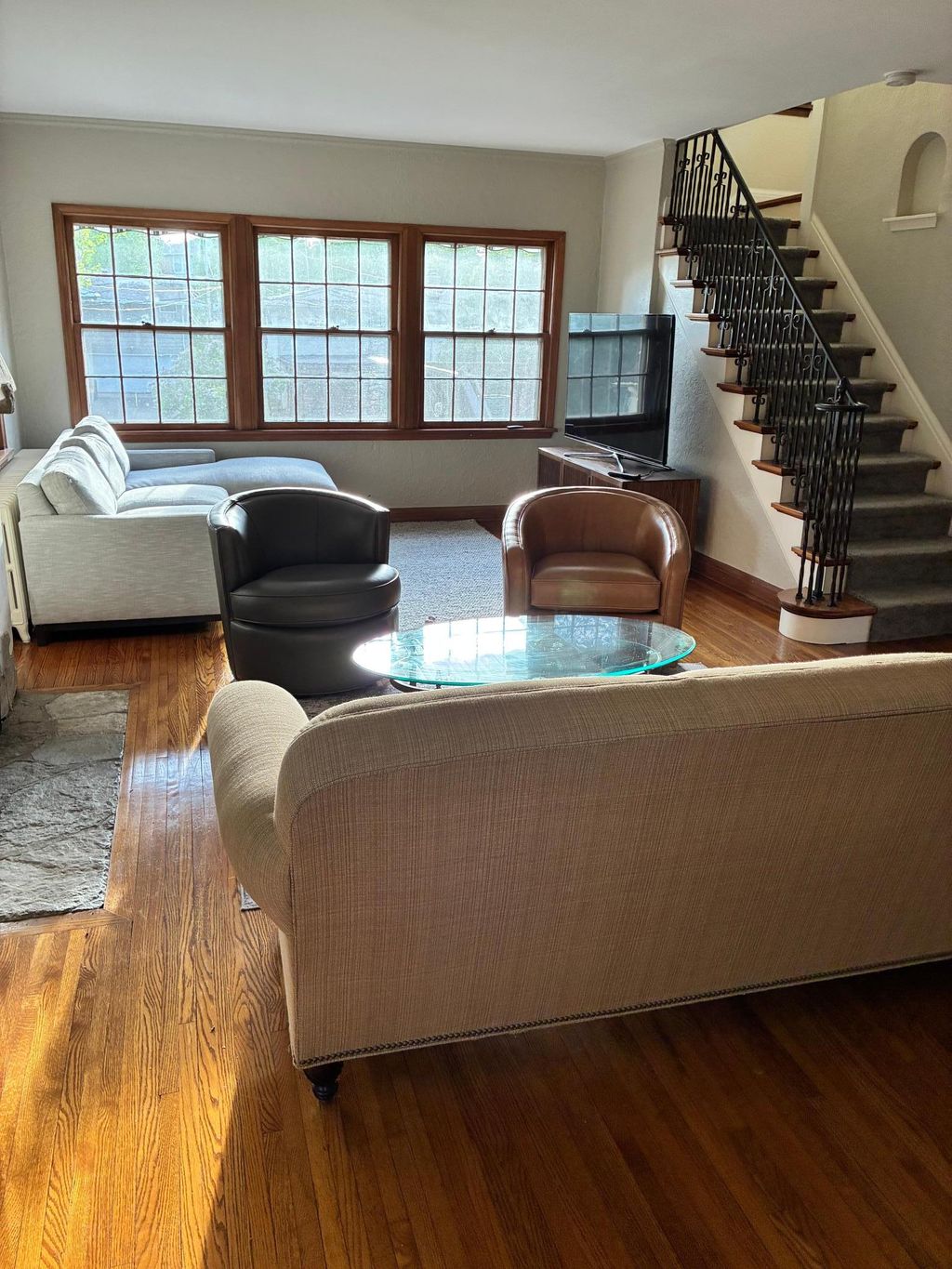 Photo of 5140 Queen Avenue S, Minneapolis, MN 55410 (MLS # 7070685)