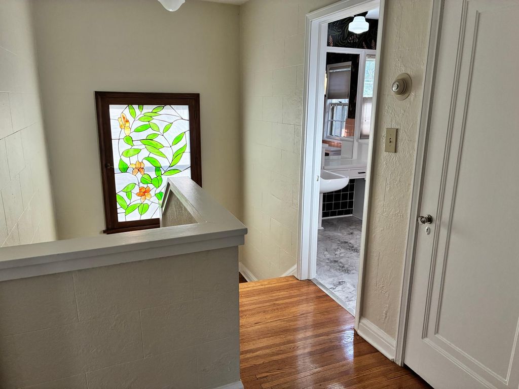 Photo of 5140 Queen Avenue S, Minneapolis, MN 55410 (MLS # 7070685)