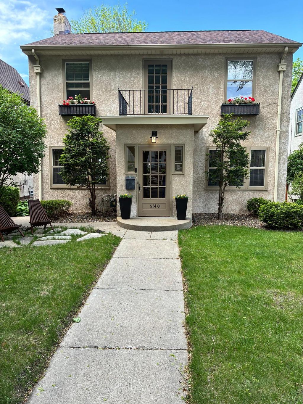 Photo of 5140 Queen Avenue S, Minneapolis, MN 55410 (MLS # 7070685)