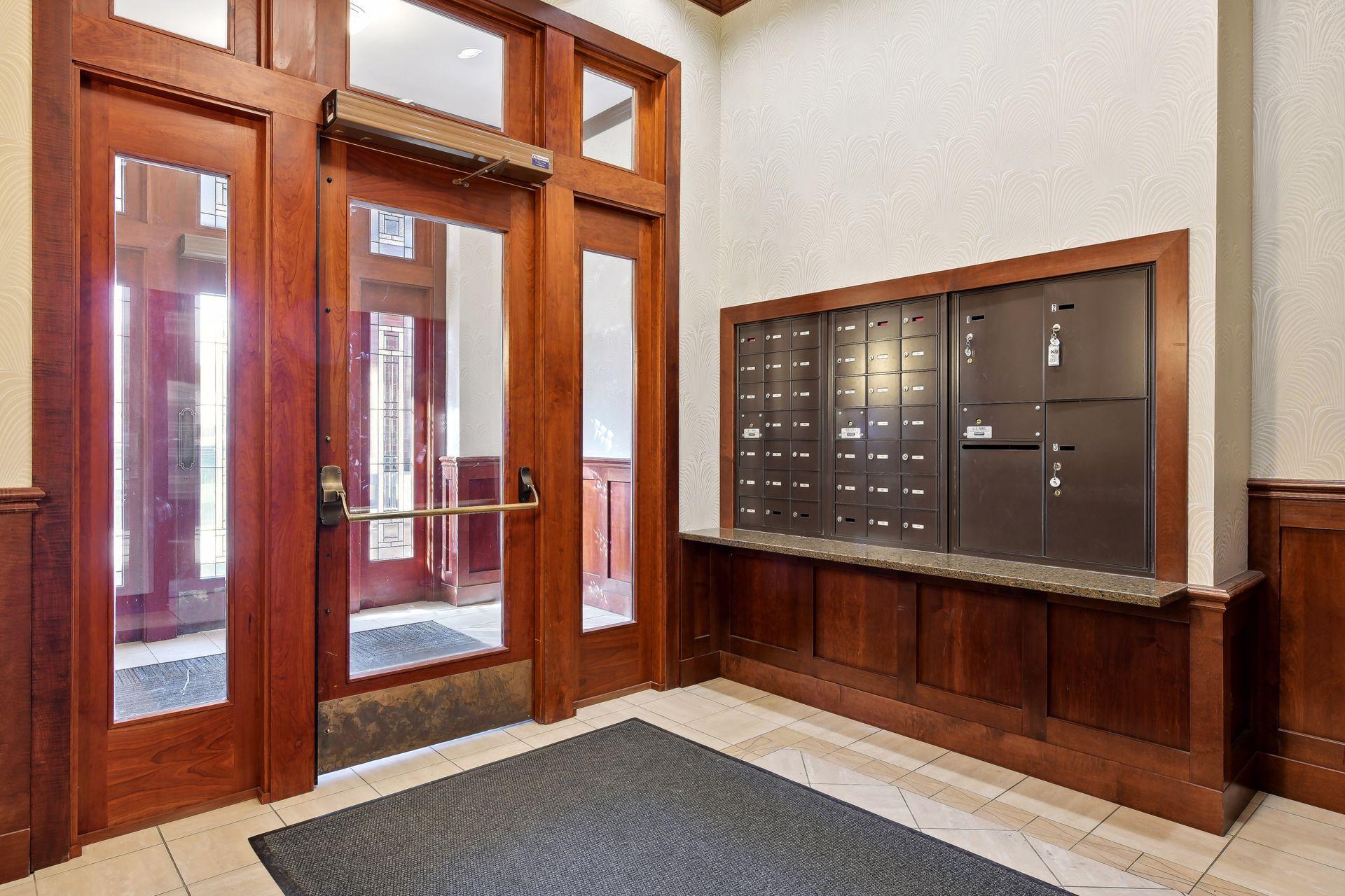 80 Western Avenue N 105