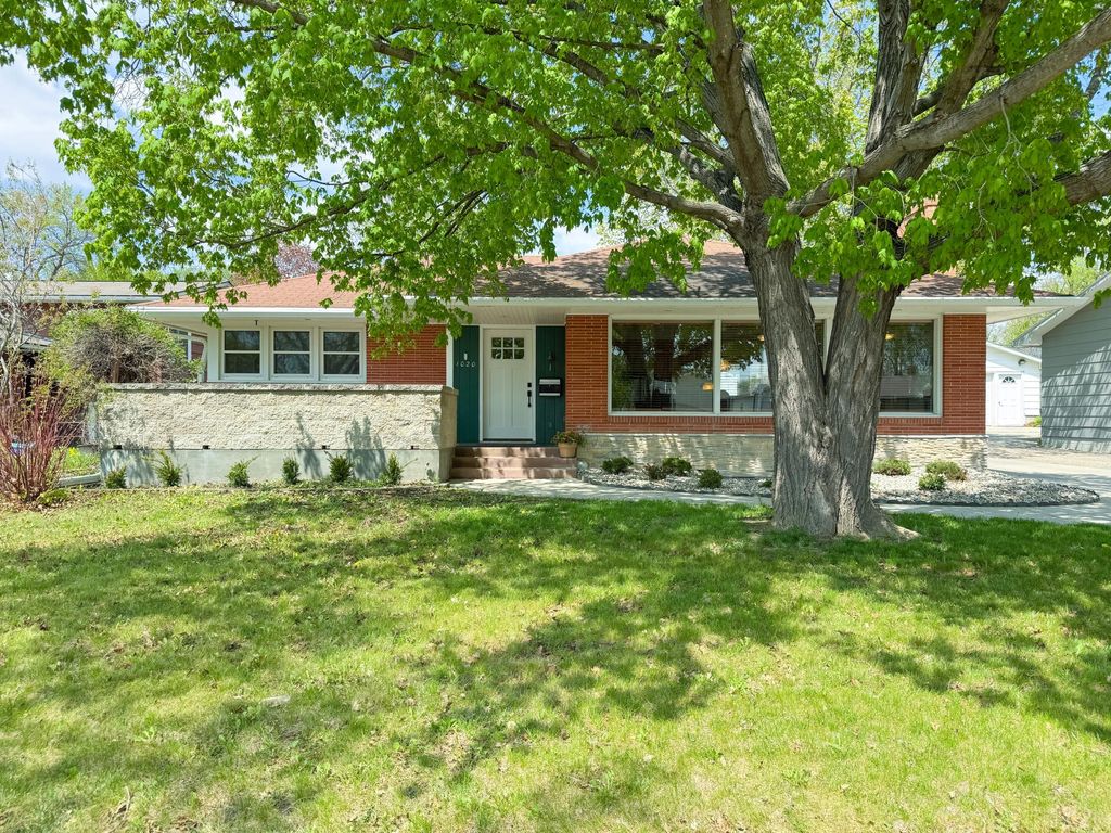 Photo of 1020 W Lincoln Avenue, Fergus Falls, MN 56537 (MLS # 7078380)