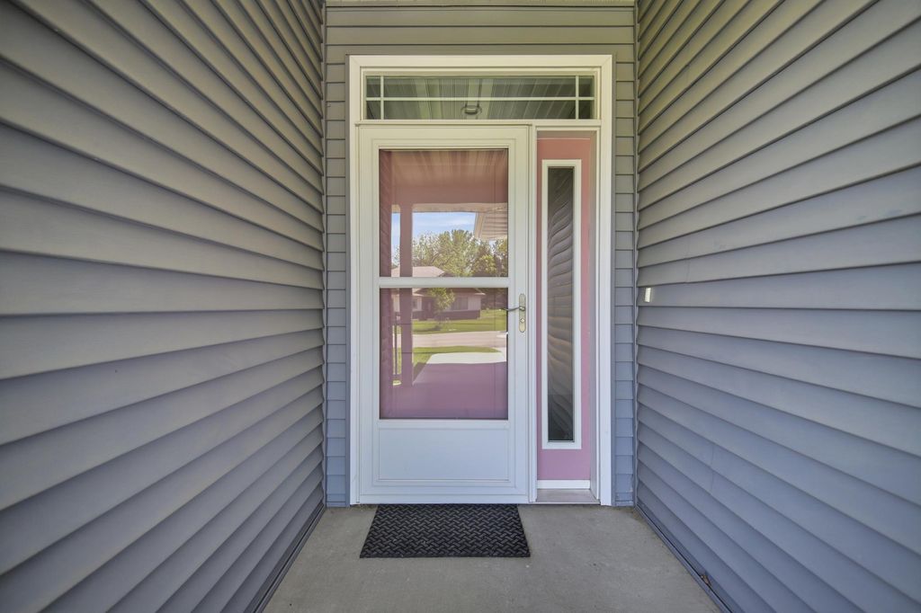 Photo of 1562 Eagle Ridge Street NE, Owatonna, MN 55060 (MLS # 7081952)