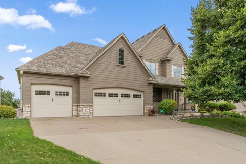 3020 Carey Heights Drive Maplewood MN 55109