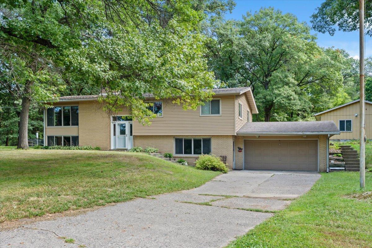 4550 N Benton Drive
