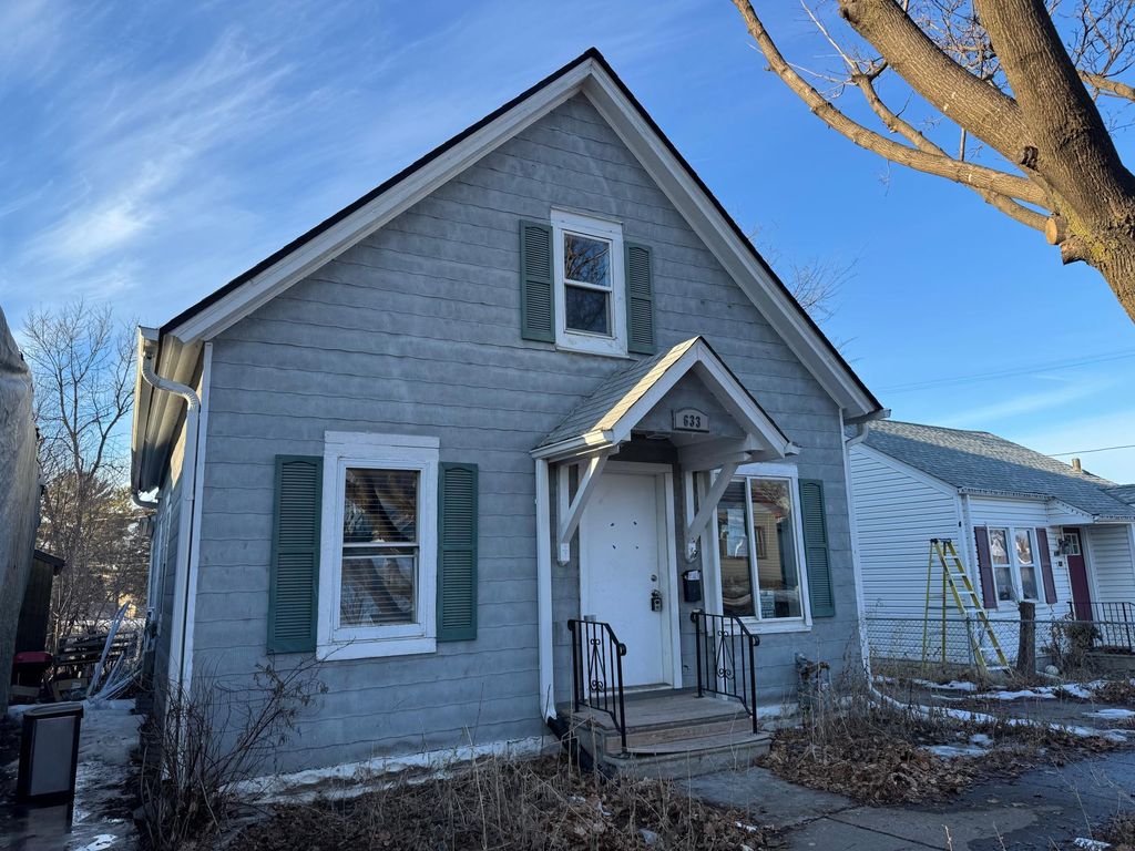 Photo of 633 Parkway Drive, Saint Paul, MN 55106 (MLS # 7075395)