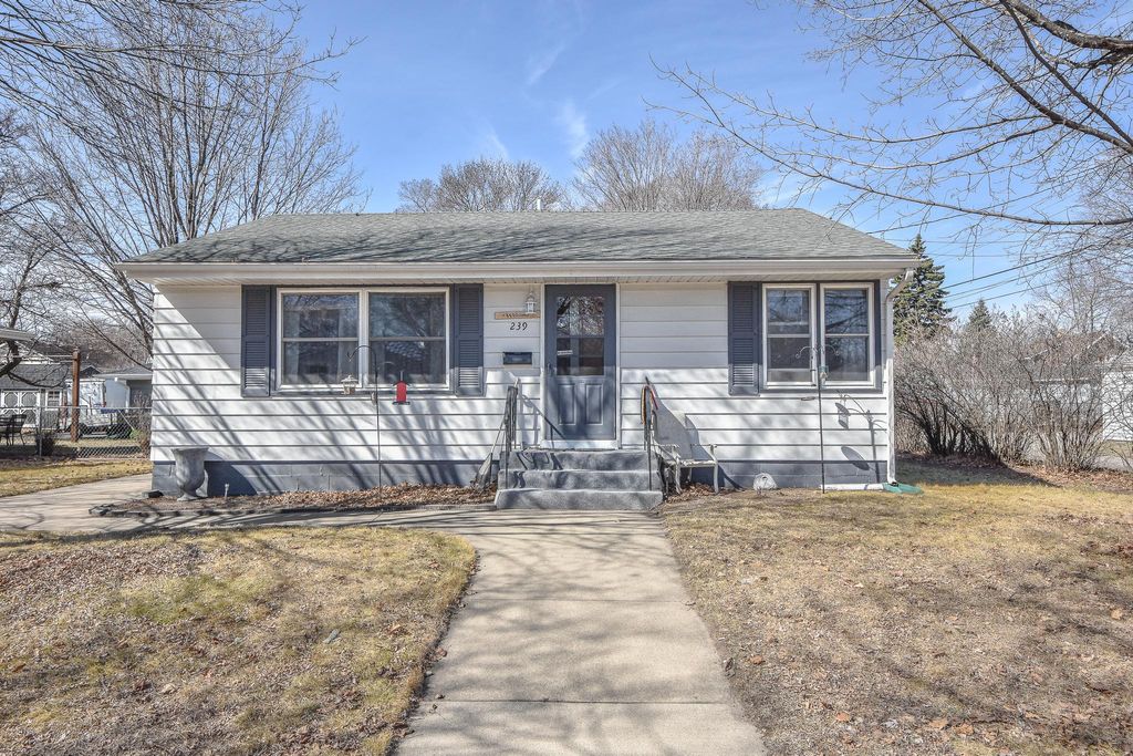 Photo of 239 32nd Avenue N, Saint Cloud, MN 56303 (MLS # 7042068)