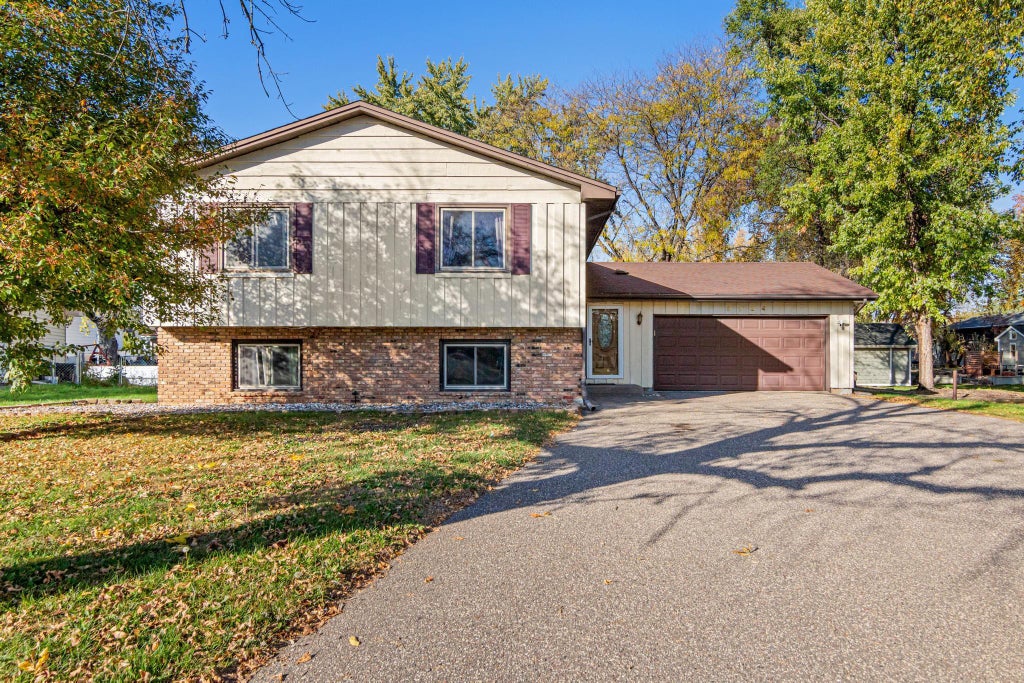 Photo of 3124 80th Avenue N, Brooklyn Park, MN 55443 (MLS # 7165222)