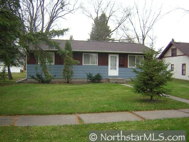 Photo 1 of 1 — 420 4TH Avenue SE, Milaca, MN 56353