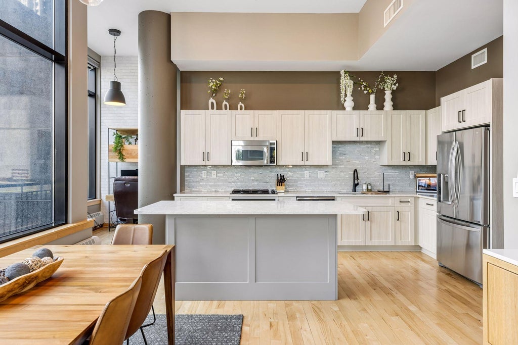Photo of 215 10th Avenue S #102, Minneapolis, MN 55415 (MLS # 7155858)