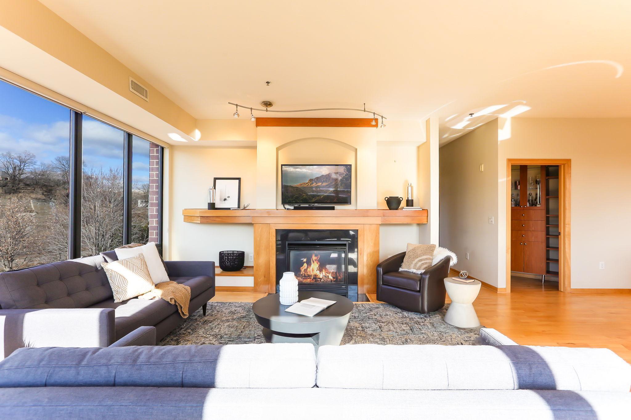 312 Spring Street 309