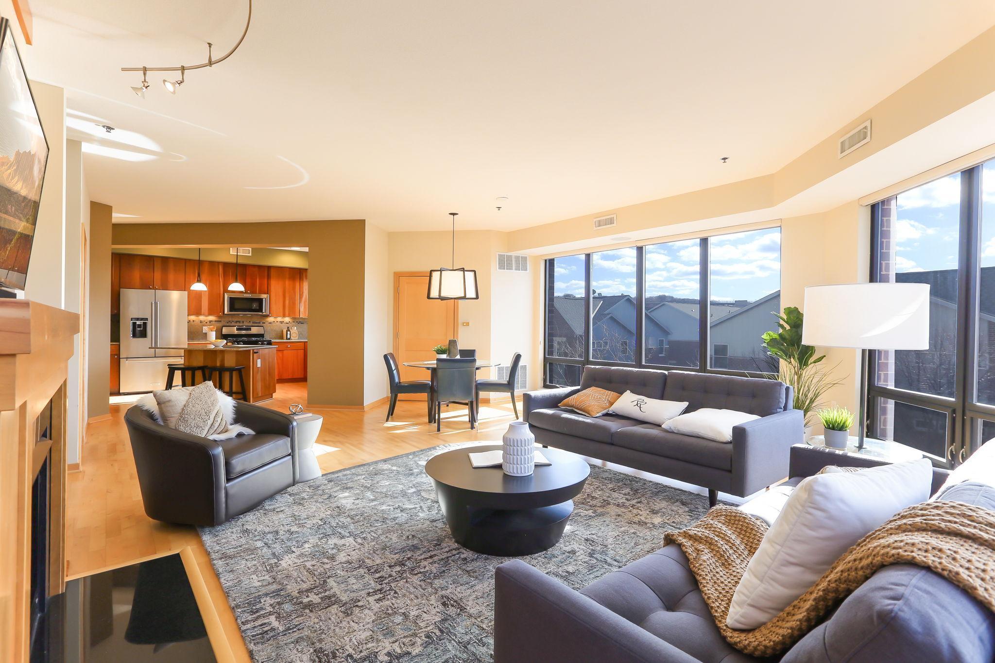 312 Spring Street 309