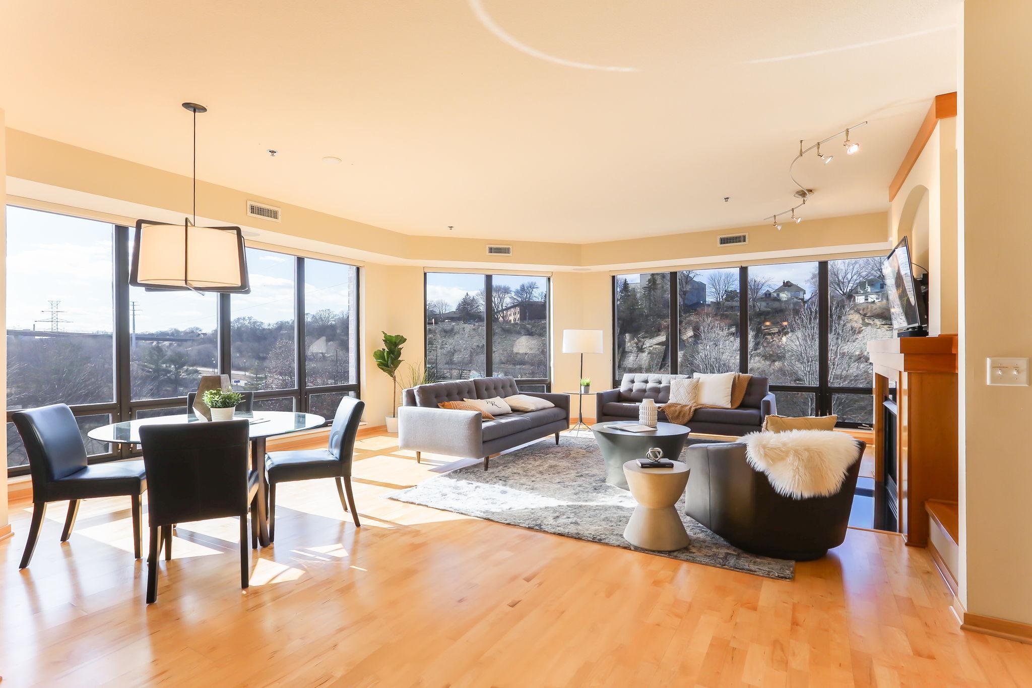 312 Spring Street 309