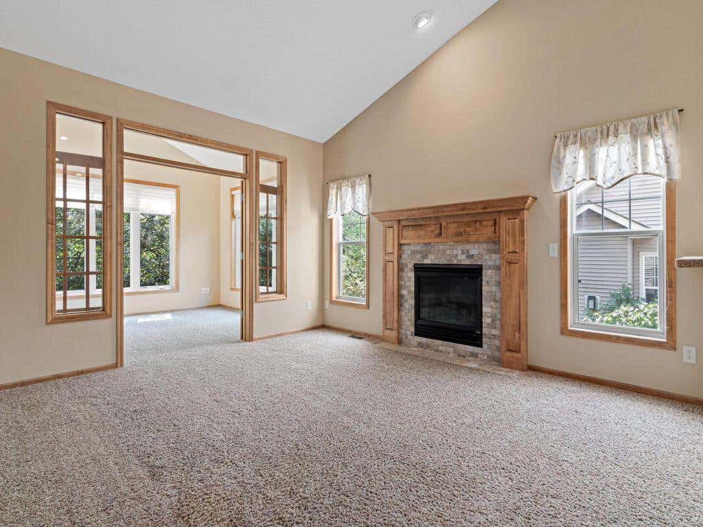 Photo of 198 Thompson Avenue E, West Saint Paul, MN 55118 (MLS # 7133374)