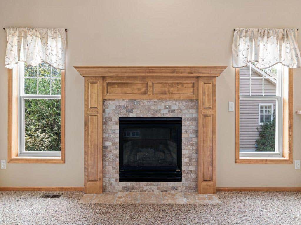 Photo of 198 Thompson Avenue E, West Saint Paul, MN 55118 (MLS # 7133374)