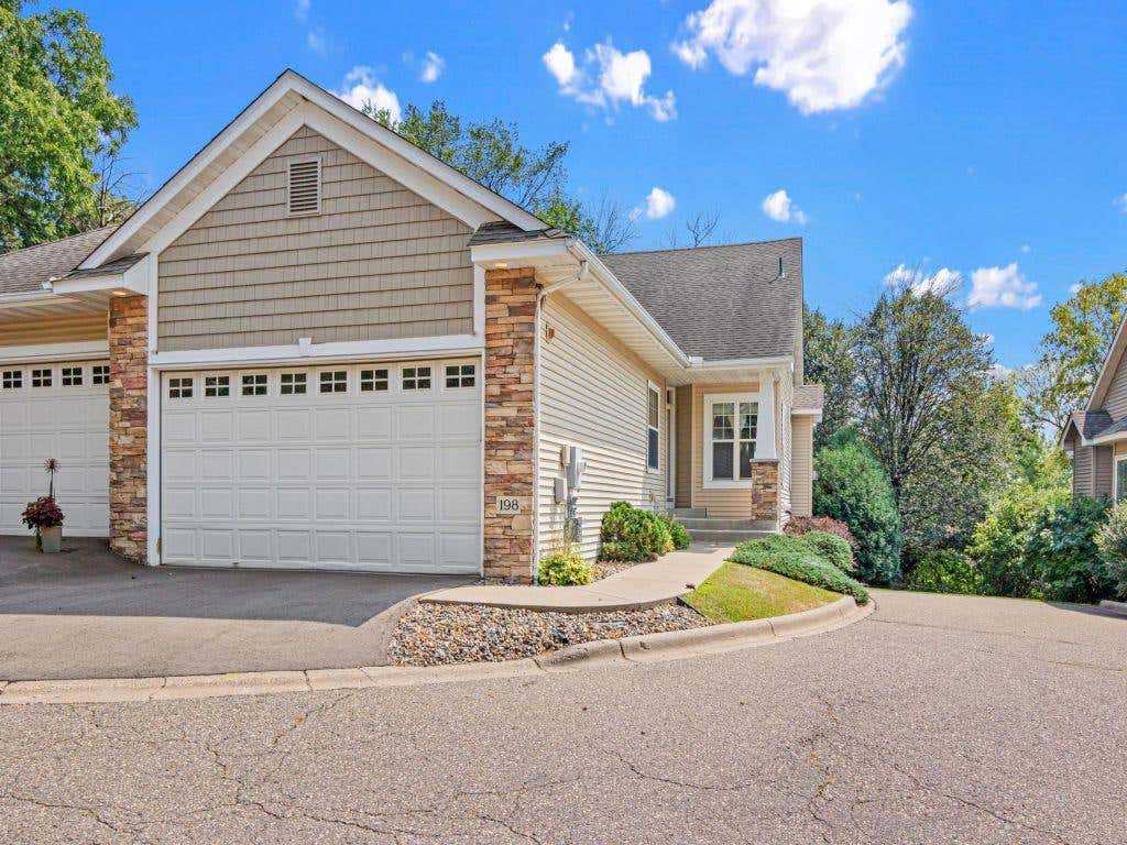 Photo of 198 Thompson Avenue E, West Saint Paul, MN 55118 (MLS # 7133374)