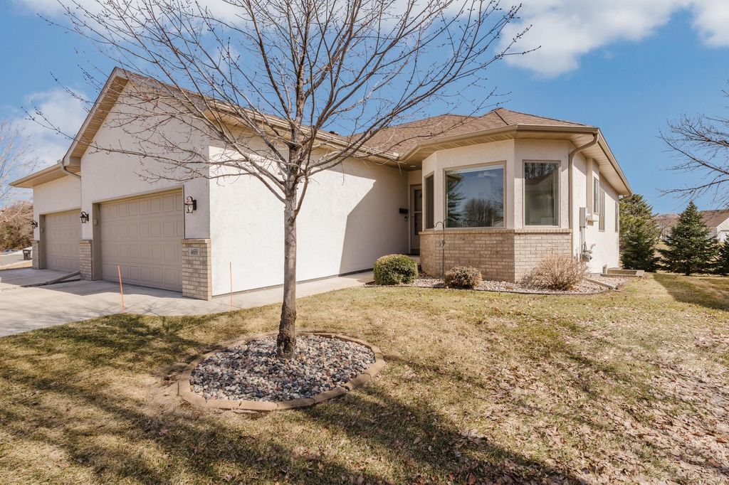 Photo of 469 Roundhouse Street, Shakopee, MN 55379 (MLS # 7073735)