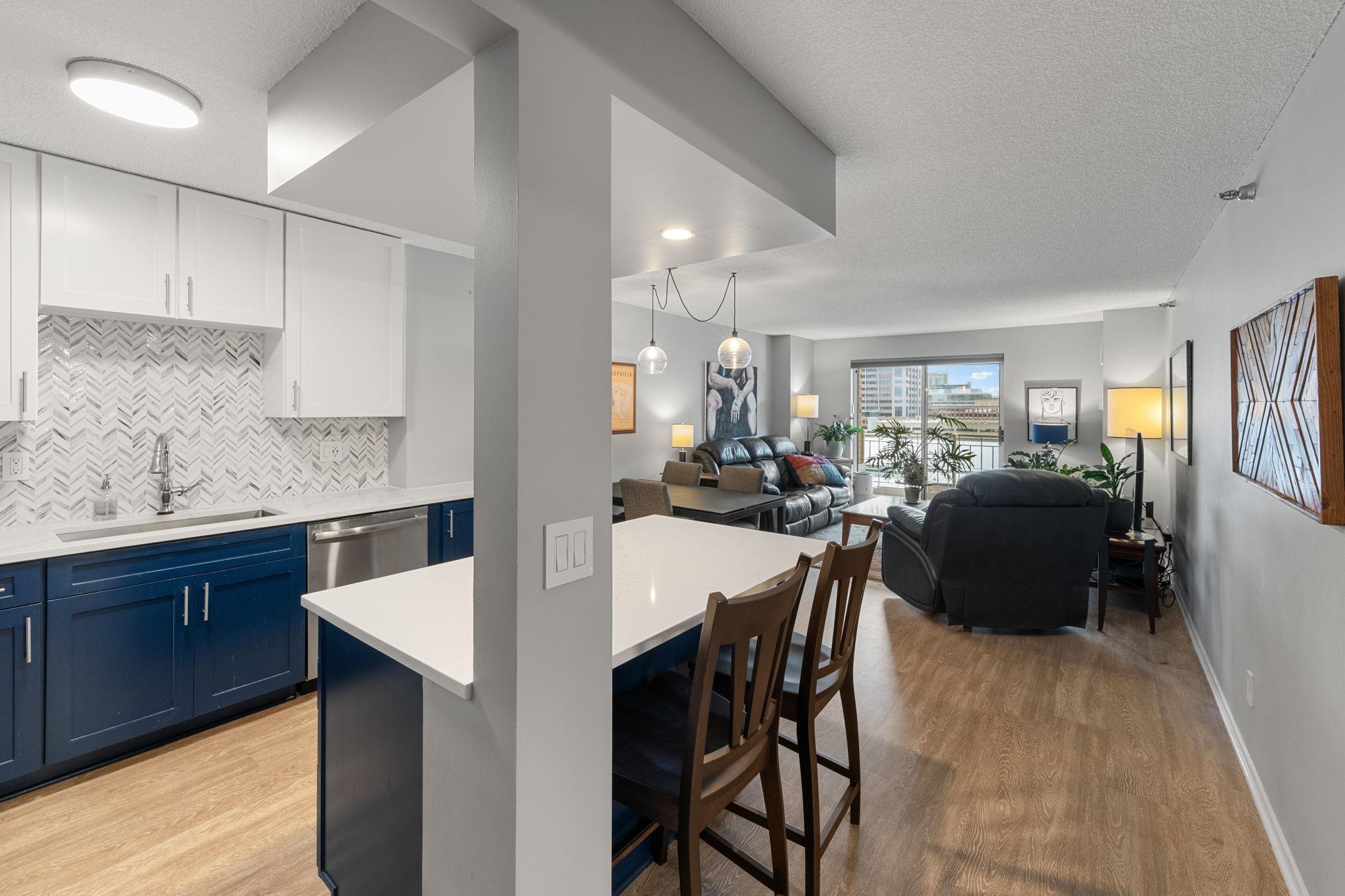 401 S 1st Street 816