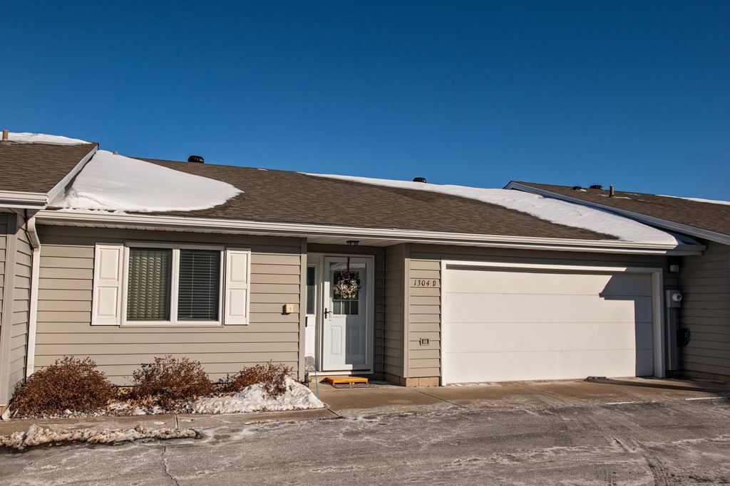 Photo of 1304 Mcnally Drive, Winona, MN 55987 (MLS # 7014486)