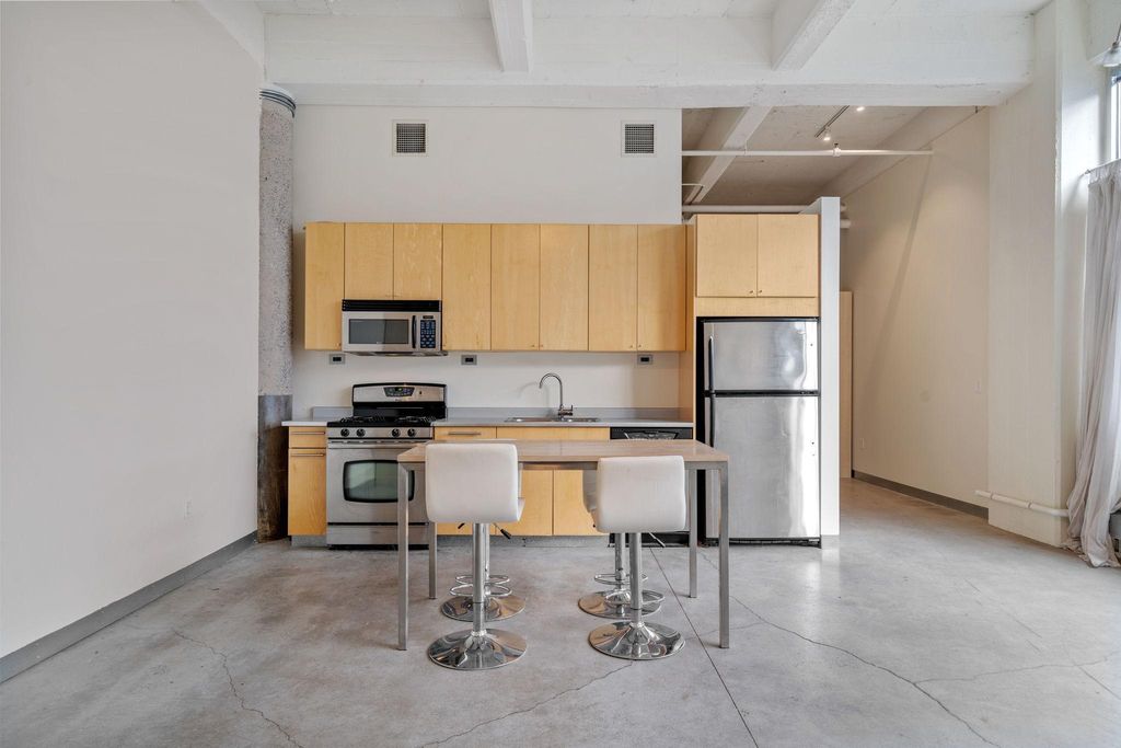 Photo of 700 Washington Ave AVE N #613, Minneapolis, MN 55401 (MLS # 7068512)