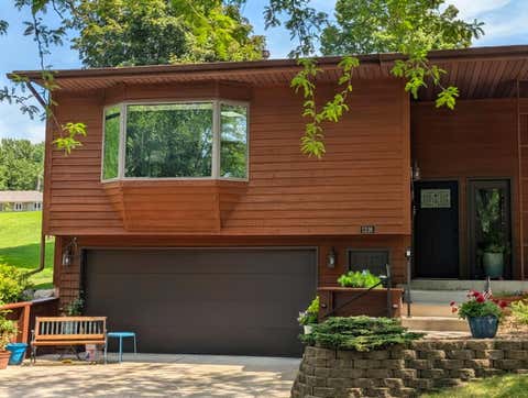 Photo of 1216 Oak Drive, Montevideo, MN 56265 (MLS # 7115217)