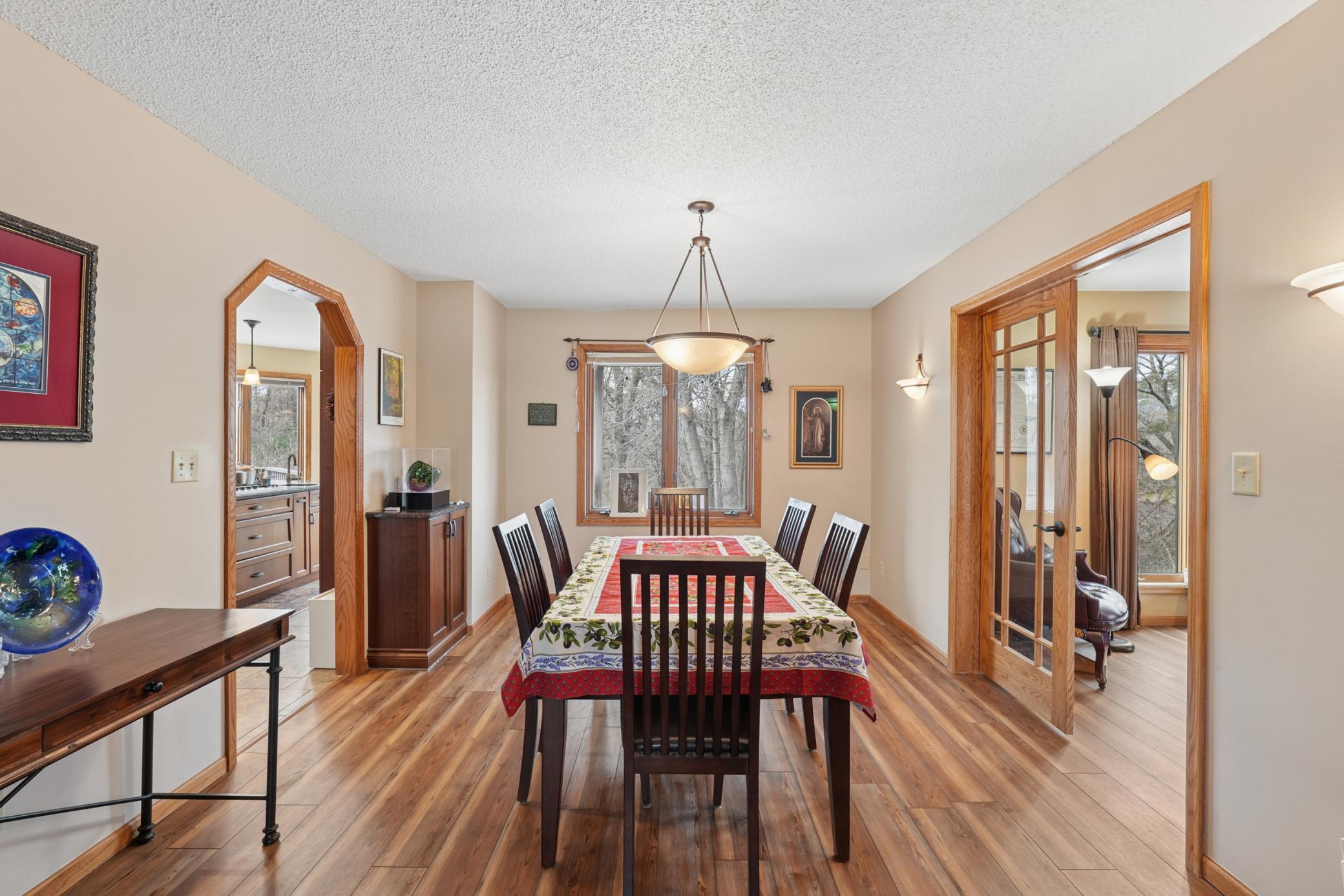 10860 Pawnee Avenue N