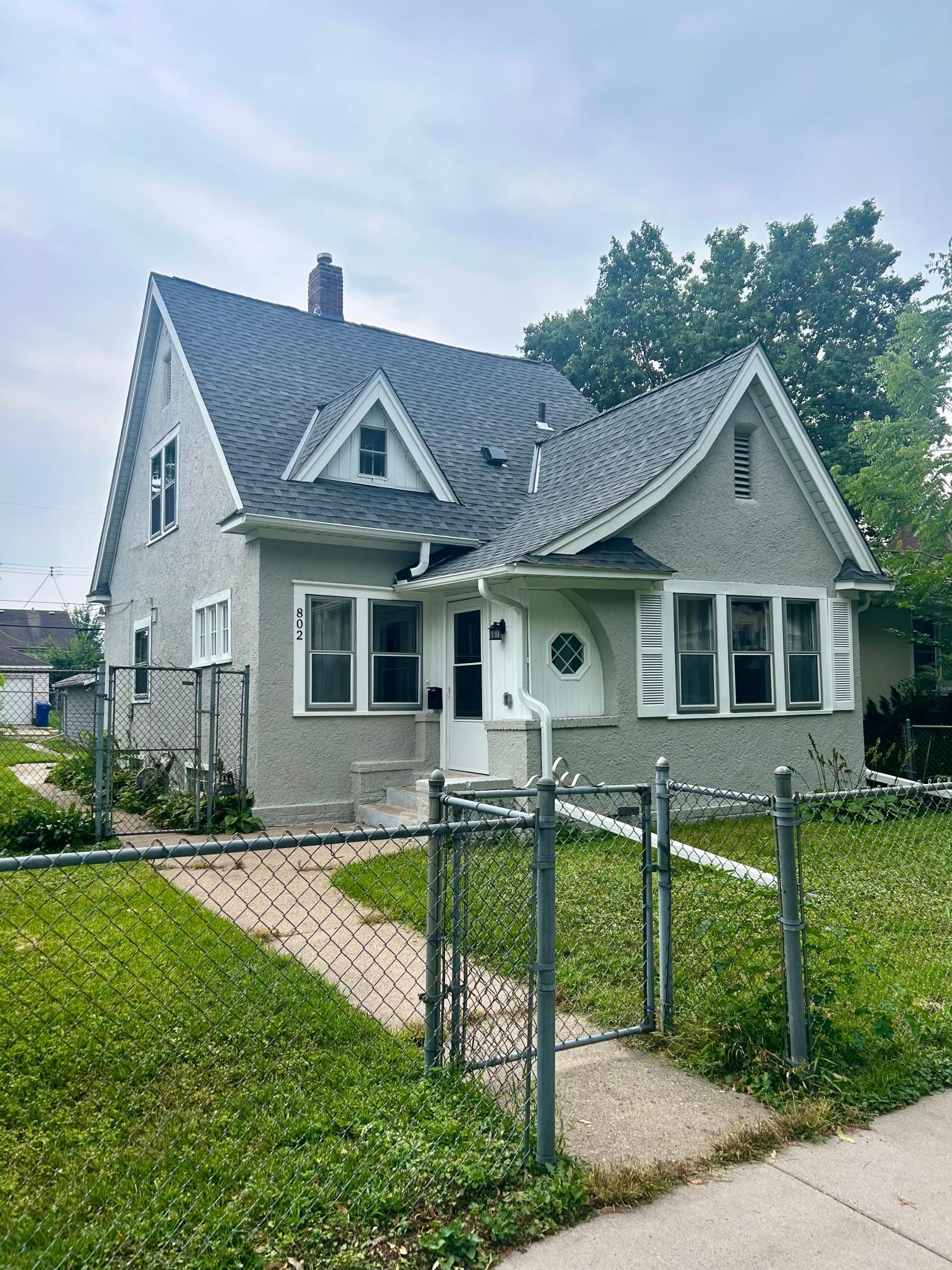 802 Fuller Avenue