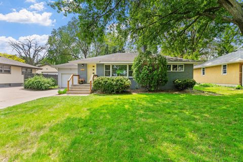 1354 Judith Avenue Roseville MN 55113