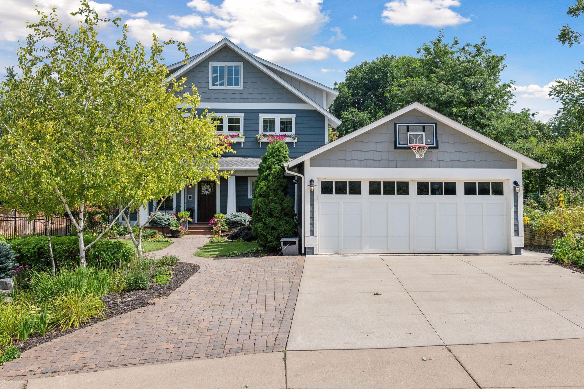 4015 Wood End Drive
