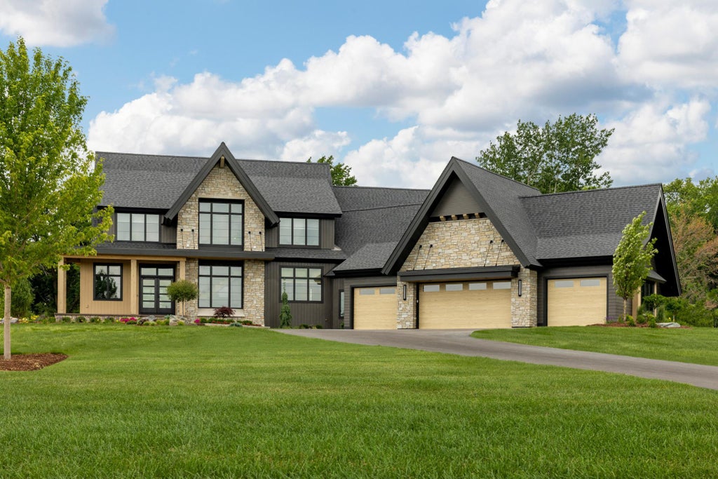 Photo of 7370 Keswick Court, Grant, MN 55082 (MLS # 7106407)