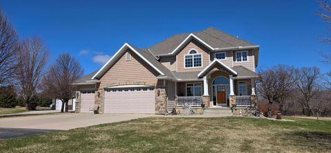 Photo of 33405 Oak Ridge Avenue, Redwood Falls, MN 56283 (MLS # 7050041)