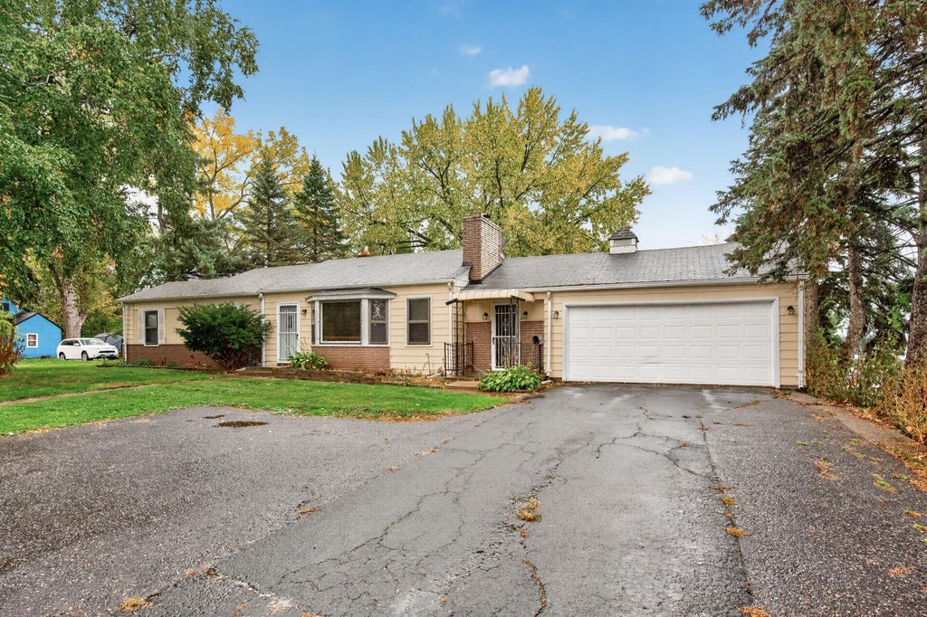 Photo of 1210 County Road C East, Maplewood, MN 55109 (MLS # 7160160)