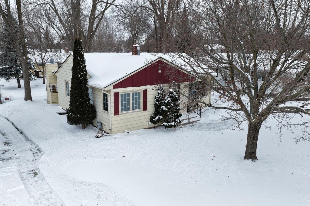 Photo of 1204 Willmar Avenue SW, Willmar, MN 56201 (MLS # 6819872)