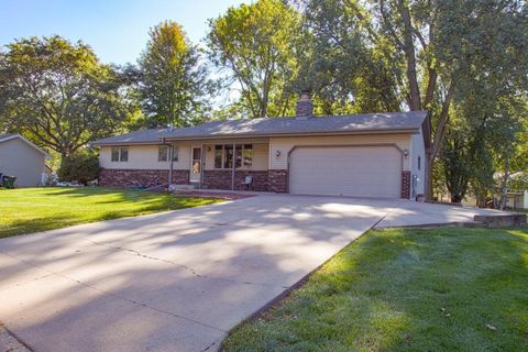 3075 21st Lane NW New Brighton MN 55112