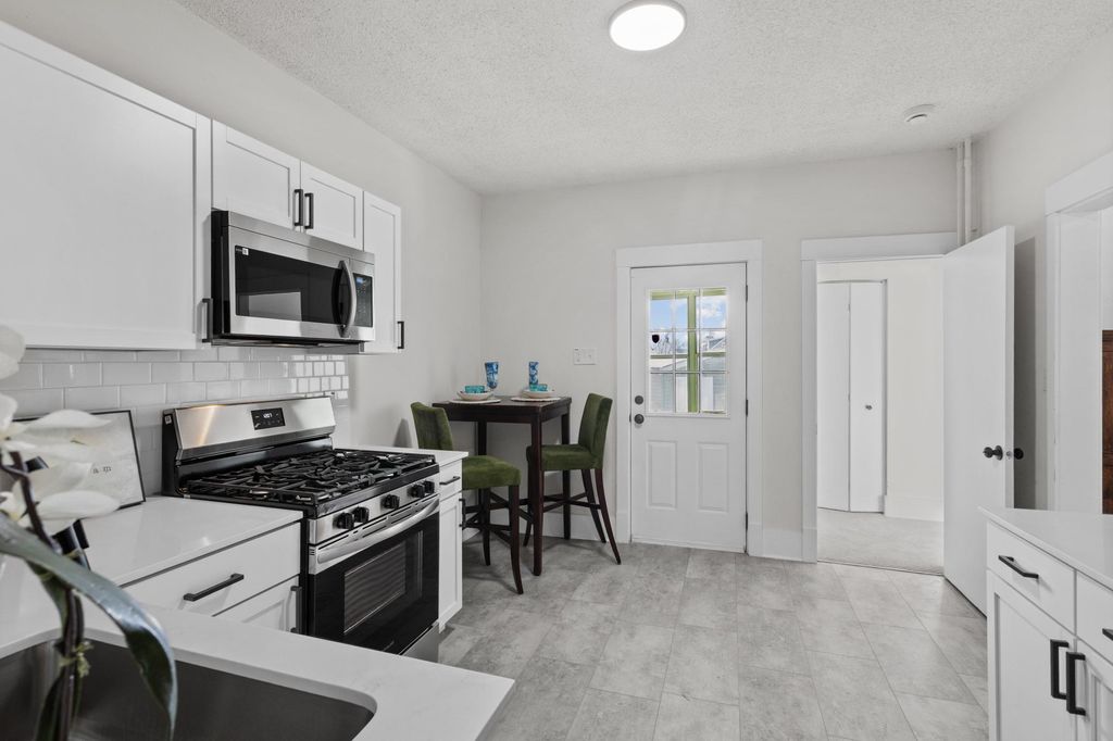 Photo of 834 Blair Avenue, Saint Paul, MN 55104 (MLS # 7002532)