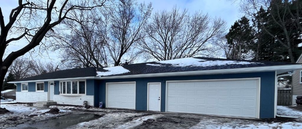 Photo of 405 Minnesota Avenue, Roseville, MN 55113 (MLS # 7008434)