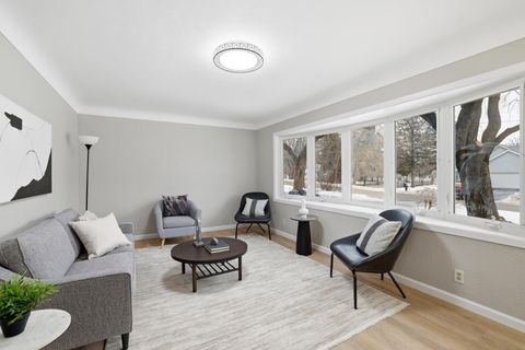 405 Minnesota Avenue Roseville MN 55113